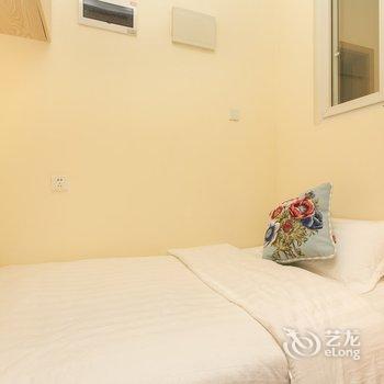 重庆陈哥de民宿(儿童游乐分店)酒店提供图片