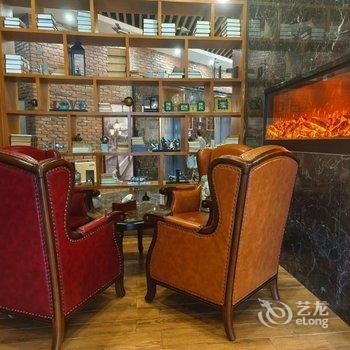 喆啡酒店(南充西华师大华凤校区气象公园店)酒店提供图片