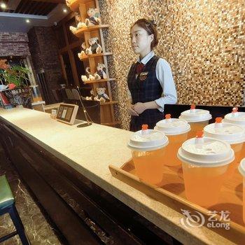 喆啡酒店(南充西华师大华凤校区气象公园店)酒店提供图片