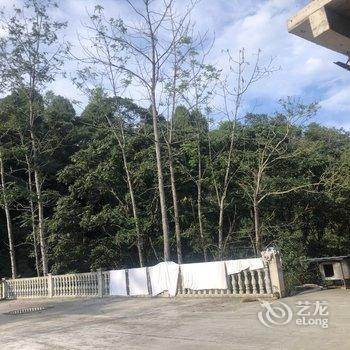 风雨桥客栈(苗王城景区3号分店)酒店提供图片