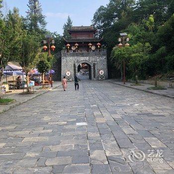 风雨桥客栈(苗王城景区3号分店)酒店提供图片