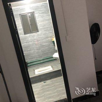 风雨桥客栈(苗王城景区3号分店)酒店提供图片