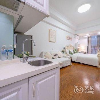 涵小屋精品民宿(梅家浜路2号分店)酒店提供图片