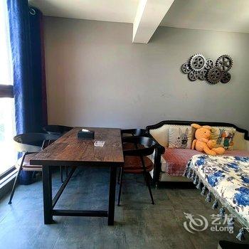 重庆渝福里民宿酒店提供图片