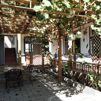 老闫客栈(聚灵峡灵山风景区店)酒店提供图片