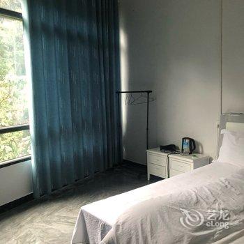 风雨桥客栈(苗王城景区3号分店)酒店提供图片