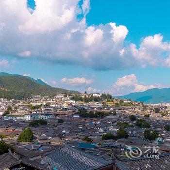 半山丽舍·设计师观雪山全景美宿静谧花园(丽江狮子山店)酒店提供图片