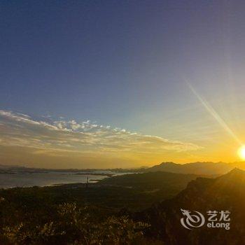 云峰山亚方农家院酒店提供图片
