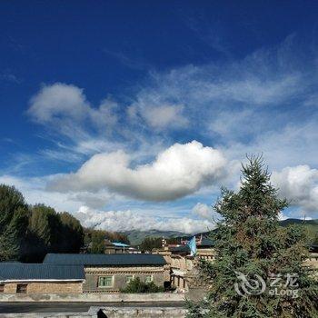稻城风陵渡客栈酒店提供图片