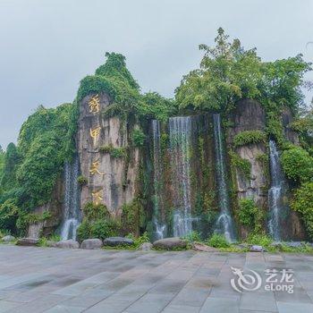 峨眉山观景温泉汤屋酒店提供图片