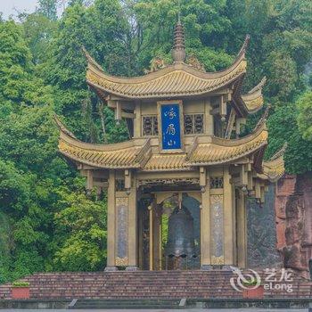 峨眉山观景温泉汤屋酒店提供图片