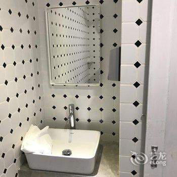 阳光满屋酒店(广西艺术学校麻村地铁站店)酒店提供图片