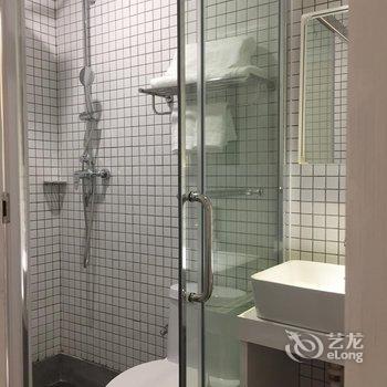 阳光满屋酒店(广西艺术学校麻村地铁站店)酒店提供图片