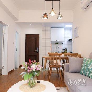 celine成都的家公寓(红星路三段1号分店)酒店提供图片