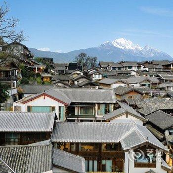 半山丽舍·设计师观雪山全景美宿静谧花园(丽江狮子山店)酒店提供图片