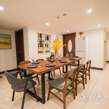 蔚蓝公寓(工业四路分店)酒店提供图片