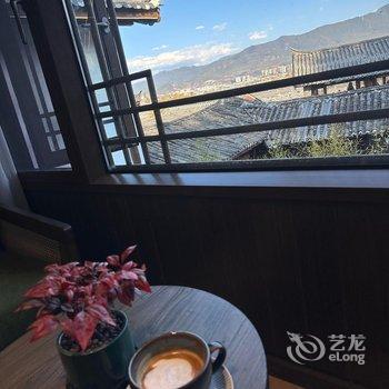 半山丽舍·设计师观雪山全景美宿静谧花园(丽江狮子山店)酒店提供图片