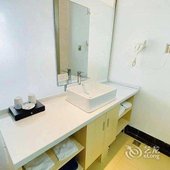 青岛赫润酒店(动车小镇店)酒店提供图片