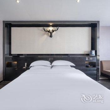 桃丝艺术酒店(南宁金湖广场地铁站店)酒店提供图片