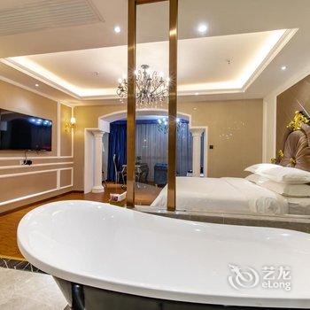 桃丝艺术酒店(南宁金湖广场地铁站店)酒店提供图片