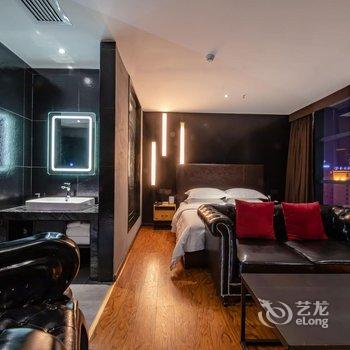 桃丝艺术酒店(南宁金湖广场地铁站店)酒店提供图片