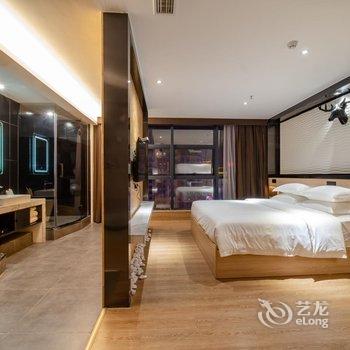 桃丝艺术酒店(南宁金湖广场地铁站店)酒店提供图片
