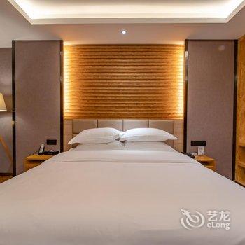 桃丝艺术酒店(南宁金湖广场地铁站店)酒店提供图片