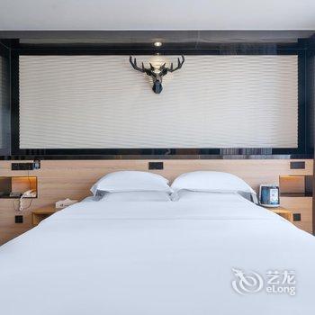 桃丝艺术酒店(南宁金湖广场地铁站店)酒店提供图片