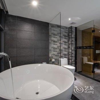 桃丝艺术酒店(南宁金湖广场地铁站店)酒店提供图片