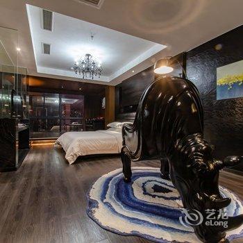 桃丝艺术酒店(南宁金湖广场地铁站店)酒店提供图片