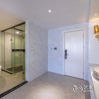 桃丝艺术酒店(南宁金湖广场地铁站店)酒店提供图片