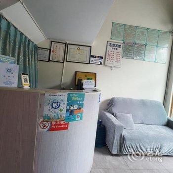 东郊宾馆(重庆巴南鱼胡路轻轨站店)酒店提供图片