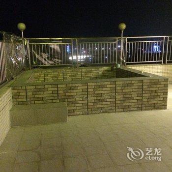 新丰皇室假日温泉酒店酒店提供图片