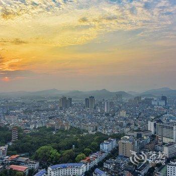 东兴华美达广场酒店酒店提供图片