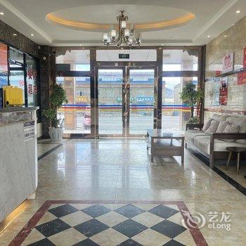 当雄君临酒店酒店提供图片