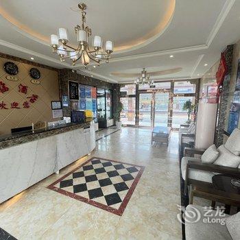 当雄君临酒店酒店提供图片