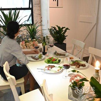阳光满屋酒店(广西艺术学校麻村地铁站店)酒店提供图片