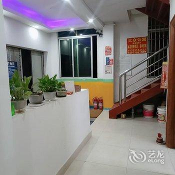 清远大众公寓(兴仁汽车站店)酒店提供图片