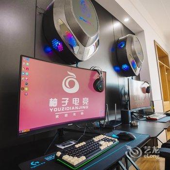 柚子电竞酒店(青岛台东步行街店)酒店提供图片