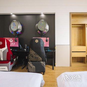 柚子电竞酒店(青岛台东步行街店)酒店提供图片