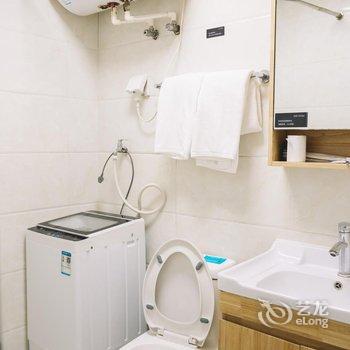 柚子电竞酒店(青岛台东步行街店)酒店提供图片
