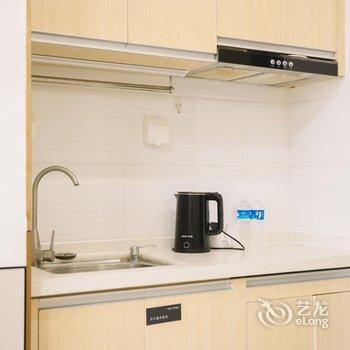 柚子电竞酒店(青岛台东步行街店)酒店提供图片