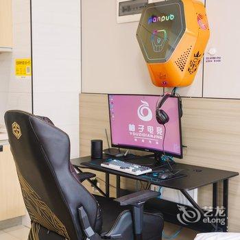 柚子电竞酒店(青岛台东步行街店)酒店提供图片