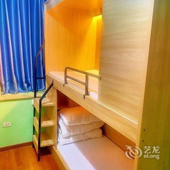 三脚猫青年旅舍民宿(重庆观音桥店)酒店提供图片