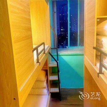 三脚猫青年旅舍民宿(重庆观音桥店)酒店提供图片