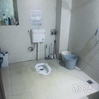 三脚猫青年旅舍民宿(重庆观音桥店)酒店提供图片