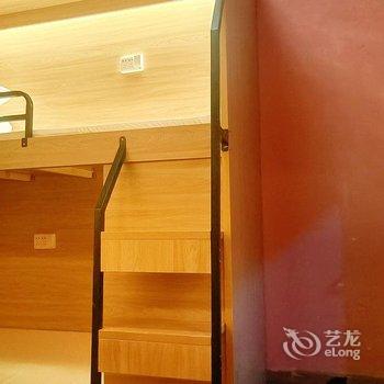 三脚猫青年旅舍民宿(重庆观音桥店)酒店提供图片