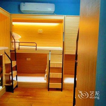 三脚猫青年旅舍民宿(重庆观音桥店)酒店提供图片