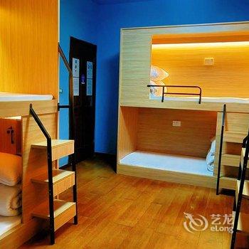 三脚猫青年旅舍民宿(重庆观音桥店)酒店提供图片