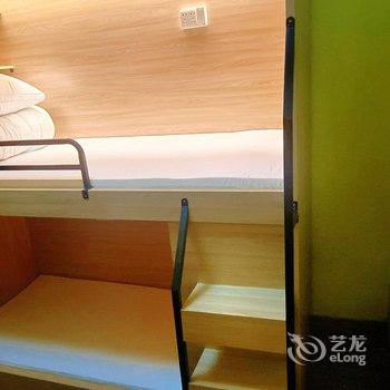 三脚猫青年旅舍民宿(重庆观音桥店)酒店提供图片